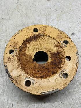 2025605 Allis Chalmers 1963 B-10 B10 B 10 Tractor Left Rear Wheel Hub
