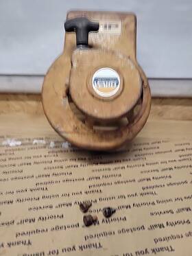 6010203420275041801 Briggs 60102 0342-02 75041801 Vint Horiz Shaft Engine Recoil Starter Shroud