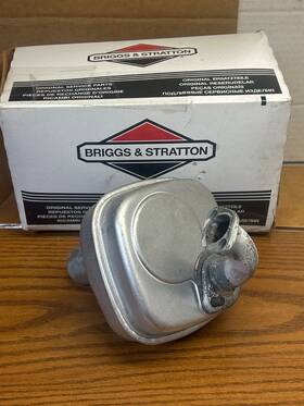 699565 Briggs &amp Stratton New And Muffler Dealer Close Out