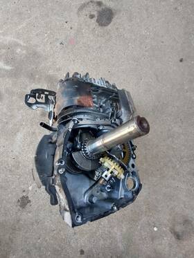 128m02-0926-b1 Briggs & Stratton And Engine Block Case Crankcase Cylinder Shaft