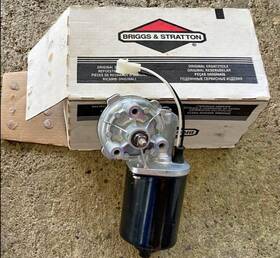 1715885sm Briggs& Stratton And Electic Deck Lift Motor Simplicity Snapper 709508