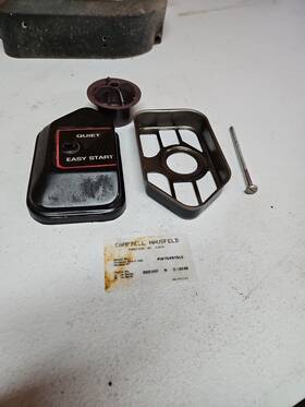 493492 Briggs & Stratton Vintage And Air Filter Base / Cover Assembly