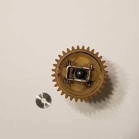 691724 Briggs & Stratton 494845 Used Oem And Governor Gear Comes With Washer