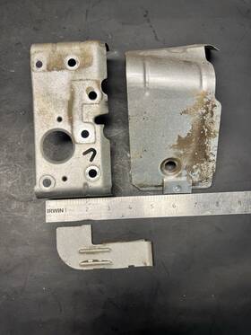 691201 Briggs & Stratton 496797 Used Oem And Shield Cylinder Head Cover