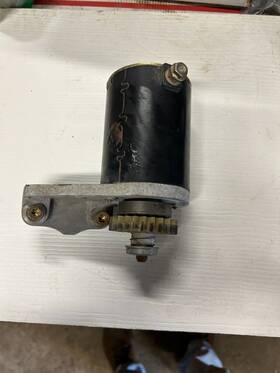 498149 Briggs & Stratton And 8hp Troy Bilt Chipper Vac Electric Starter