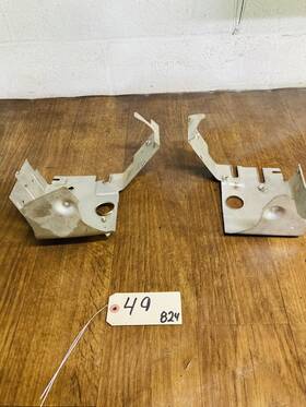 796852 Briggs & Stratton 591666 And Set Cylinder Heat Shield