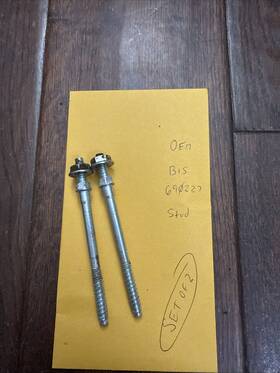 690227 Briggs & Stratton Oem And Stud Set Of 2