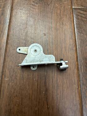 691021 Briggs & Stratton Oem And Bracket-choke Cntrl