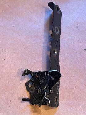 691446 Briggs & Stratton And Oem Part # Control Bracket