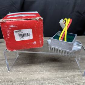 691573 Briggs & Stratton And Regulator