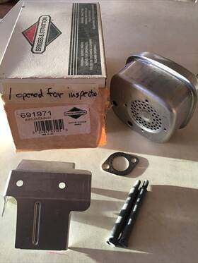 691971 Briggs & Stratton Genuine Oem And Muffler With Mounting Bolts Guard Gasket