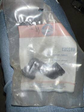 692253 Briggs & Stratton New Genuine And Breather Tube Replaces 280100 692253. X138