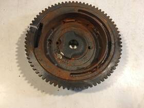 699516 Briggs & Stratton And Engine Flywheel No Magnets