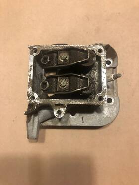796632 Briggs & Stratton And Used Head V-twin Ohv Cylinder 1