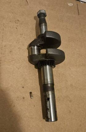 84002266 Briggs & Stratton 797740 And Oem Crankshaft - Great Condition