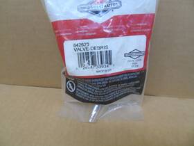 842623 Briggs & Stratton Nos Oem And Engine Air Filter Case Cleaner Cap Debris Valve