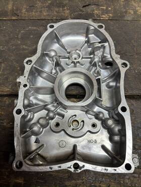 844588 Briggs & Stratton And Crankcase Cover No Cam Governor Hole