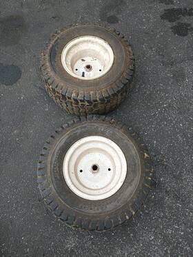 335361 Carlisle 2 Turf Saver 18x8.50-8 Tire And Wheel Assembly With Rims From Craftsman Lt