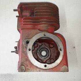 945434.d Clinton Engine Block 4hp With Dip Stick