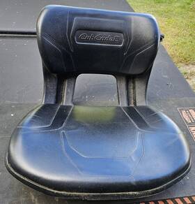 757-05009c Cub Cadet Seat Xt1 Xt2 50 St54 Lt54 Lt50 Lt46 Lt42