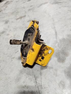 759-3963 Cub Cadet Used Pto Vacuum Actuator With Bracket For 3000 Series