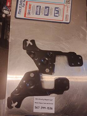 783-05417 Cub Cadet #783-05418/#783-05417 Hood Pivot Brackets 783-05418