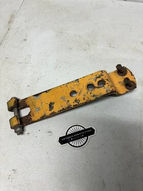 Ih-489622-r1 Cub Cadet Narrow Frame Snow Plow Lift Rod Bracket