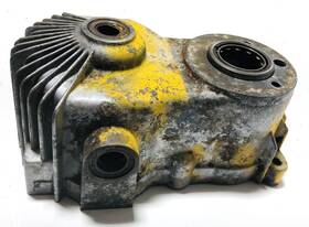 Ih-398560-r91 Cub Cadet Ih398560r91 Ih Hydrostatic Transmission Housing Oem Model 406843-r91