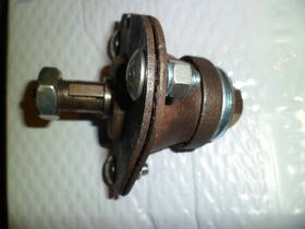 St-745 Cub Cadet Ih Mower Deck Spindle And Outer Pulley 38 38c 42 44 44a 50 50a