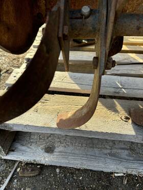 Bm15513 Deere John Model 31 33 Tiller Extension M41226 M41225