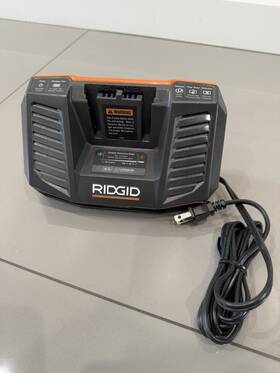 R840095 Genuine New Ridgid Dual Chemistry Li-ion Nicd 18v 18volt Battery Fast Charger