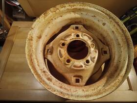 11195 Gravely 8000 Series Tractor Single 12x7 Rear Rim P/n # From A 8122