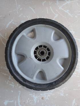 Hrx217k6vka Honda Gcv 200 Lawn Mower Rear Wheel 9 Inch - Gray Used