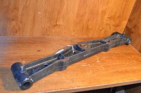 184706 Husqvarna Axle Front Cast Iron