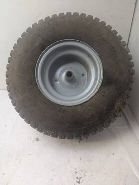 532138337 Husqvarna Used Rear Wheel And Tire For Yth24k48 Fits Many 20x8.0-8
