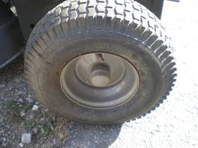 581420701 Husqvarna 1 Genuine Weedeater Oem 13x5x6 Rear Wheel Assembly Vgc