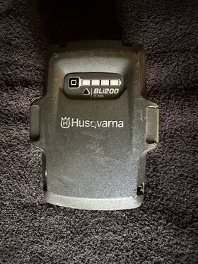 967091902 Husqvarna Bli200 36v Lithium-ion 5.2ah Battery 3294