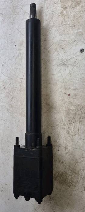 Am100268 John Deere 50-066 318 322 332 420 430 - Power Steering Valve Control 5-port