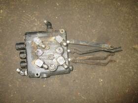 Am100920 John Deere 400 420 L&g Tractor H3 Triple Hydraulic Contol Valve Nla Jd
