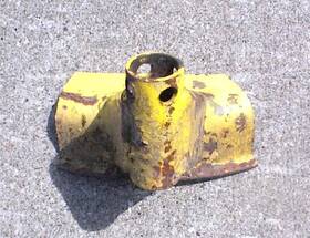 Am101352 John Deere A9-255 400 - 60 Inch Mower Deck Corner Bracket Rear Left