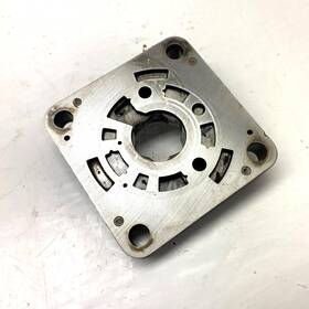 Am101436 John Deere F935 Steering Manifold M85295
