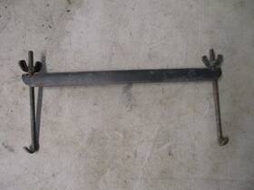 Am101500 John Deere 316 318 420 430 Garden Tractor Battery Hold Down Bracket