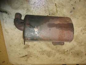 Am101968 John Deere 755 Compact Diesel Tractor Muffler 662 Jd Good Shape