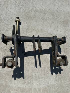 Am102584 John Deere 318 322 330 332 420 430 Tractor 3-point Hitch Rockshaft