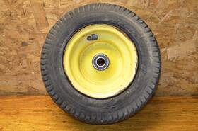 Am102887 John Deere F911 Steer Tire Carlisle Turf Saver 16x6.5-8 4 Ply 425 445