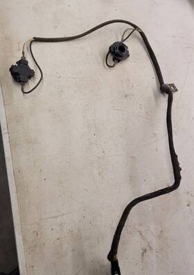 Am103093 John Deere 240 245 260 265 285 320 Headlight Harness With Sockets