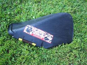 Am105423 John Deere Side Discharge Chute - Fast Ship