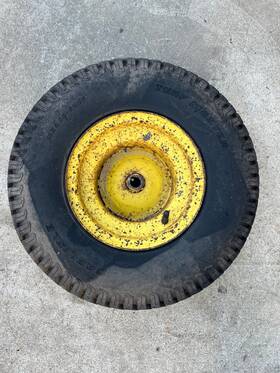 Am106140 John Deere Oem Stx38 Yellow Deck Rear Rim Wheel Tire With Tube 18x8.50-8