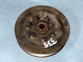 Am122586 John Deere 335 Transmission Pulley