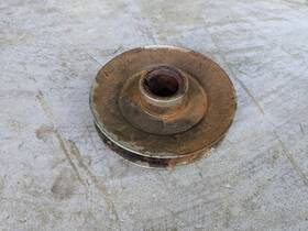 Am125689 John Deere Gt 235 Engine Drive Pulley 125689